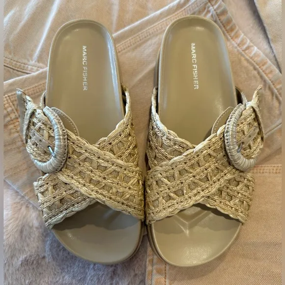 NEW Marc Fisher Welti Sandals