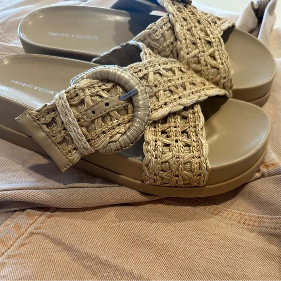 NEW Marc Fisher Welti Sandals