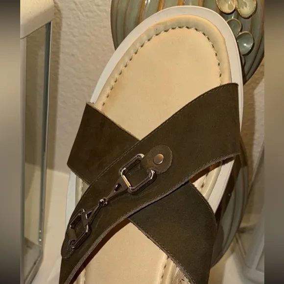 New Marc Joseph N.Y Elegant green leather upper lining Sandals 13 made in Brazil