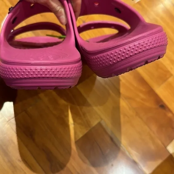 NEW MENS CROCS SLIDES SZ 14 PINK classic sandals with Charms