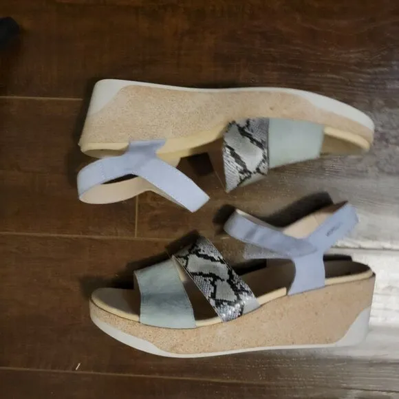 NEW Mephisto Gianna Sandals Womens 10 Soft Blue Suede Casual Comfort Summer
