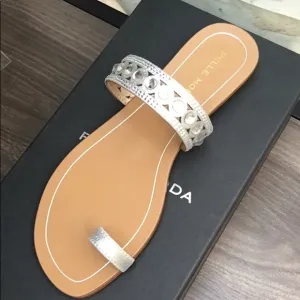 New Pelle Moda Sleek Laser Cut Silver Embellished Slip On Flat Sandals