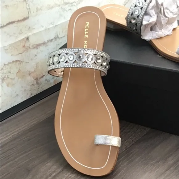 New Pelle Moda Sleek Laser Cut Silver Embellished Slip On Flat Sandals