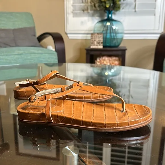 New Sam Edelman Naomi Sandals in a Cognac brown color (saddle) Size 8