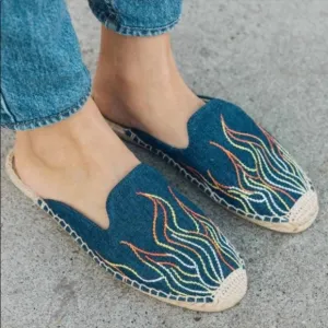 NEW Soludos stitched embroidered flame mules in dark denim Size 6