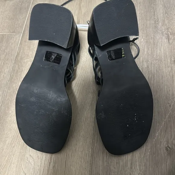 NEW! Steve Madden Black Leather Cherri Strappy Sandal - Size 7.5