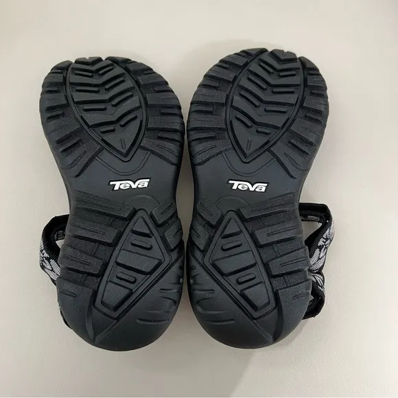 New Teva Hurricane 4 hazb hazel black women’s hiking walking outdoors  sandals