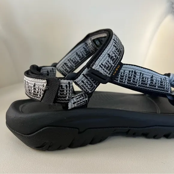 New Teva Hurricane XLT2 ABKW atmosphere black walking strap sandals various size