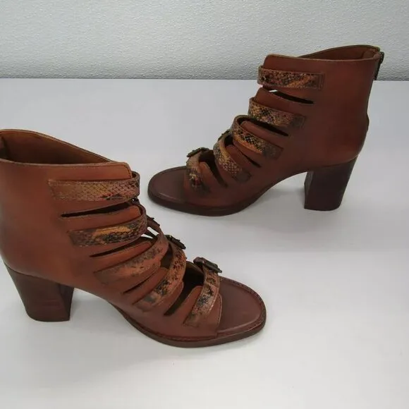 NEW VINTAGE FOUNDRY Womens Lauralyn Block Heel Sandal Strappy  Leather Size 9
