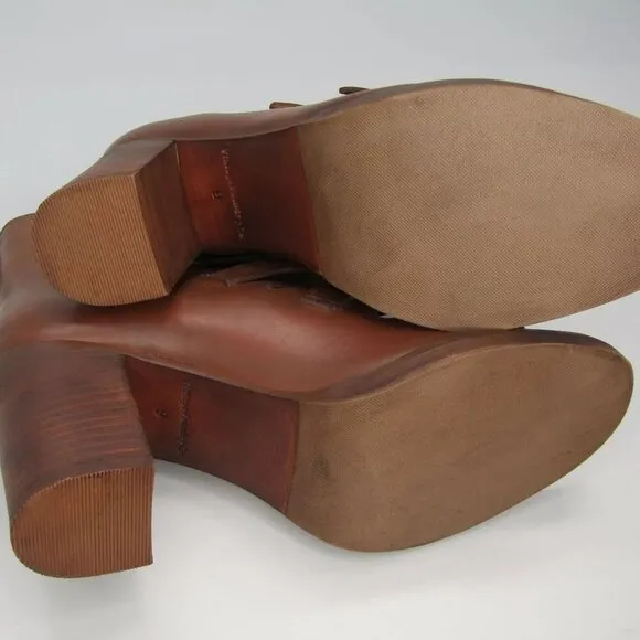 NEW VINTAGE FOUNDRY Womens Lauralyn Block Heel Sandal Strappy  Leather Size 9