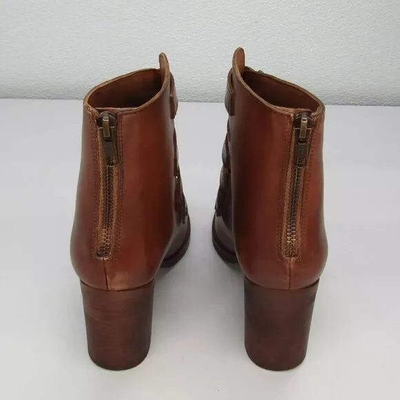 NEW VINTAGE FOUNDRY Womens Lauralyn Block Heel Sandal Strappy  Leather Size 9