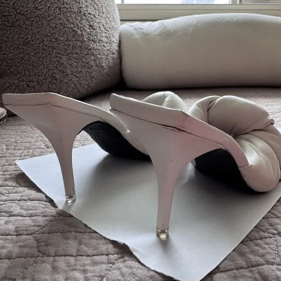NEW‼️BLACK SUEDE STUDIO Eliza Sandals, White Nappa Leather EU 37.5 US 7