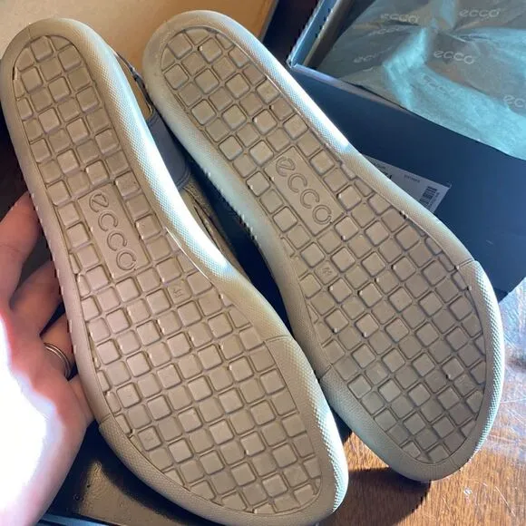New Ecco Damara Sandals in Ombré/Powder