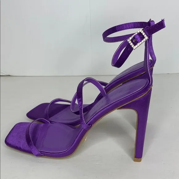 NEW…Elegant Purple Women's Strappy Sandals