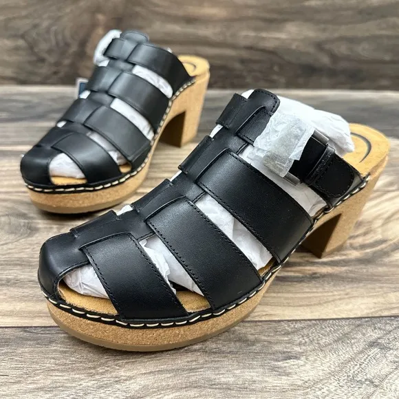 NIB Aetrex Cally 39 8.5 Black Leather Slip On Fisherman Heels Clog Sandals