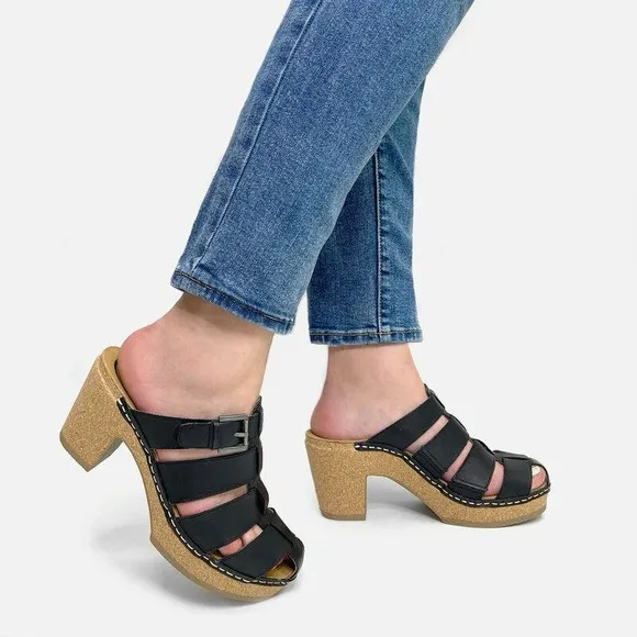 NIB Aetrex Cally 39 8.5 Black Leather Slip On Fisherman Heels Clog Sandals