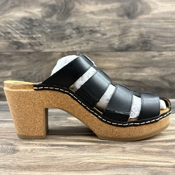 NIB Aetrex Cally 39 8.5 Black Leather Slip On Fisherman Heels Clog Sandals