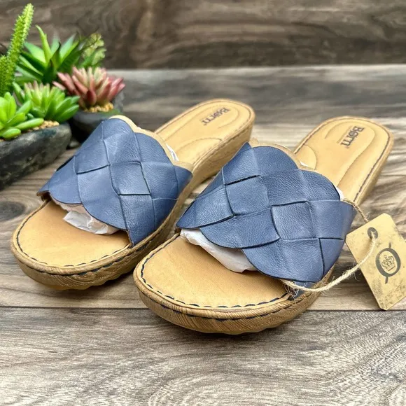 NIB Born Aleah 10M 42 Navy Blue Leather Slide Sandals