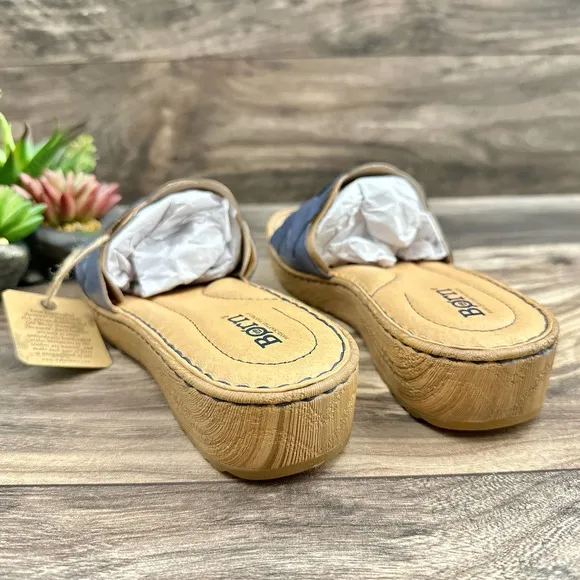 NIB Born Aleah 10M 42 Navy Blue Leather Slide Sandals