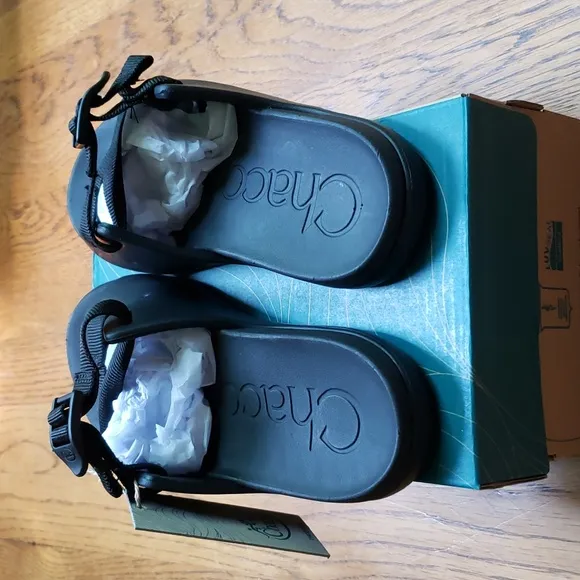 NIB Chaco Chillos Slide Sandal In Black Kids Size 3