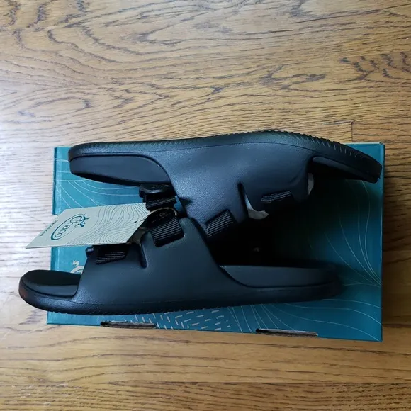 NIB Chaco Chillos Slide Sandal In Black Kids Size 3