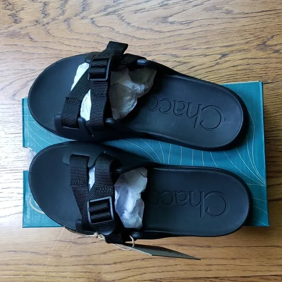 NIB Chaco Chillos Slide Sandal In Black Kids Size 3