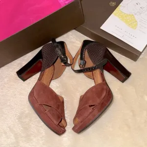 nib Chie Mihara ‘Besito’ Suede Platform Heel Sandals in Brown, size 8