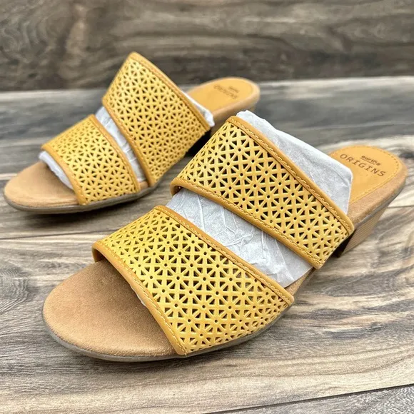 NIB Earth Origins Cayla 9M Slip On 2 Strap Leather Heeled Slide Sandals Yellow