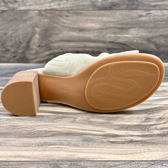 NIB Gentle Souls by Kenneth Cole 9M Chas Comfort Open Toe Heeled Sandals Suede
