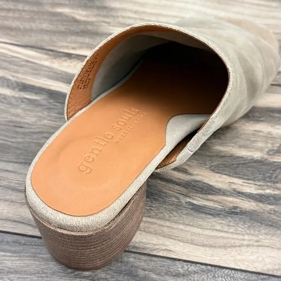 NIB Gentle Souls by Kenneth Cole 9M Chas Comfort Open Toe Heeled Sandals Suede