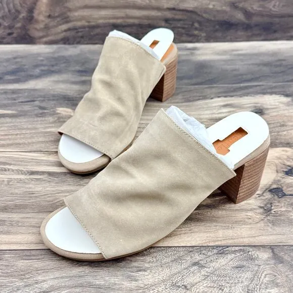 NIB Gentle Souls by Kenneth Cole 9M Chas Comfort Open Toe Heeled Sandals Suede
