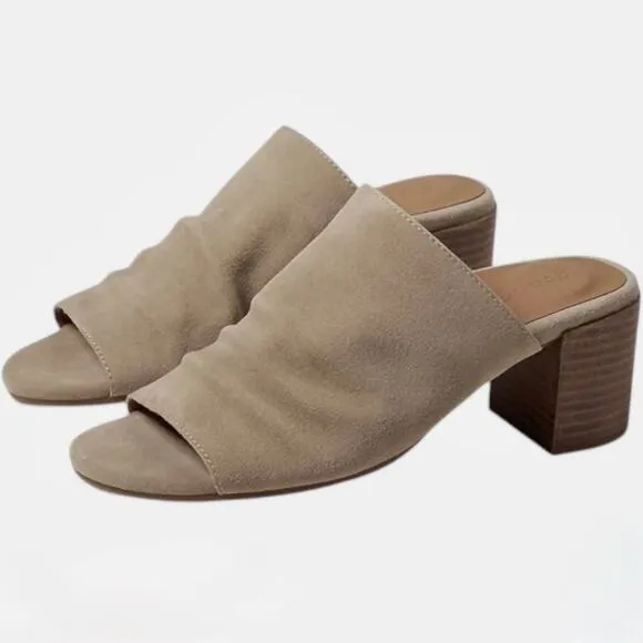 NIB Gentle Souls by Kenneth Cole 9M Chas Comfort Open Toe Heeled Sandals Suede