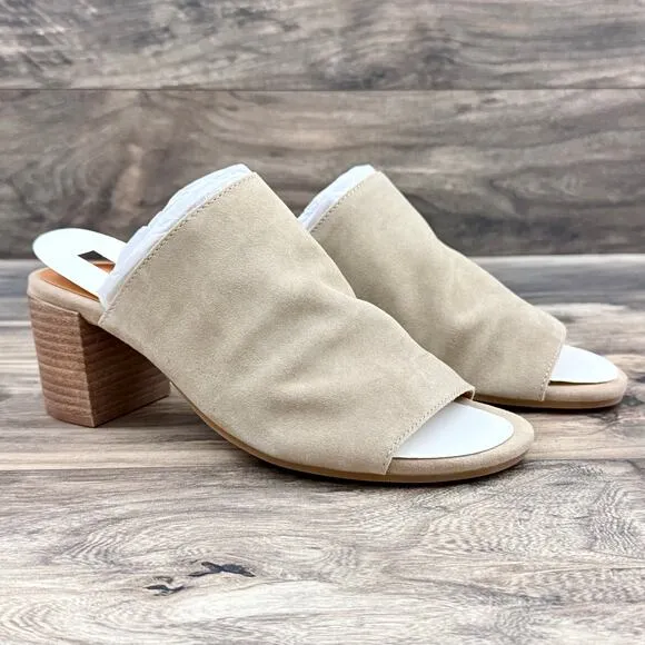 NIB Gentle Souls by Kenneth Cole 9M Chas Comfort Open Toe Heeled Sandals Suede