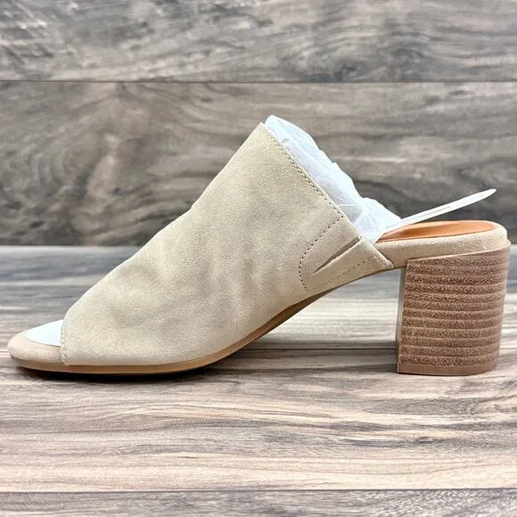 NIB Gentle Souls by Kenneth Cole 9M Chas Comfort Open Toe Heeled Sandals Suede