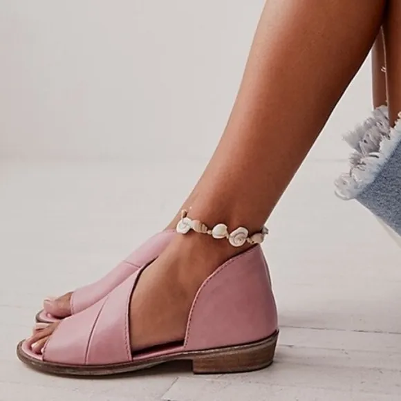 nib ✨HP ✨ FREE PEOPLE Mont Blanc Sandals in Pink