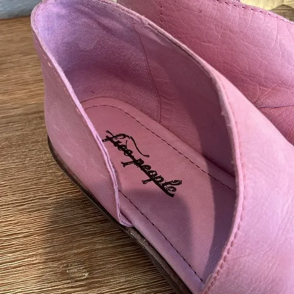 nib ✨HP ✨ FREE PEOPLE Mont Blanc Sandals in Pink