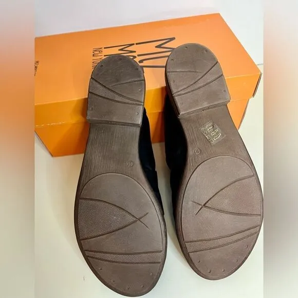 NIB - Miz Mooz DANDELION Wide Width  -size 40