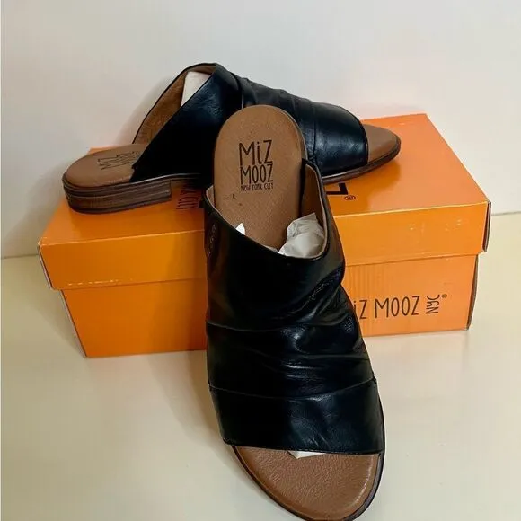NIB - Miz Mooz DANDELION Wide Width  -size 40