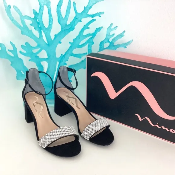 NIB NINA BLACK SUEDE UPPER CRYSTAL EMBELLISHED DRESSY SANDALS 7M