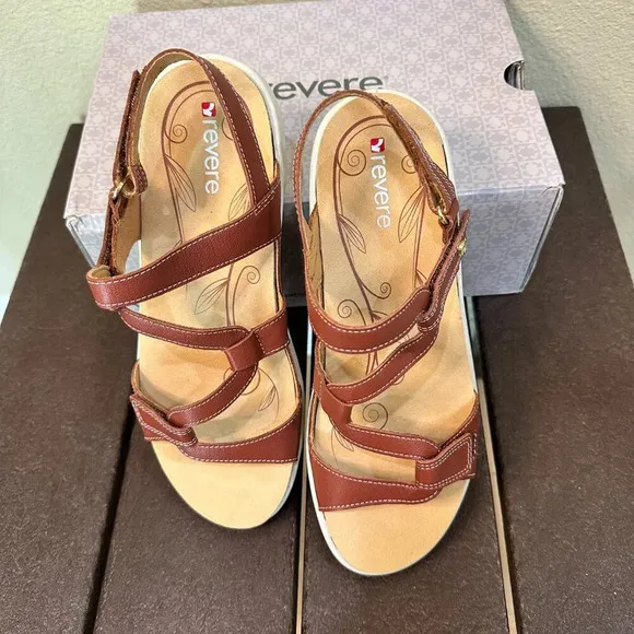 NIB Revere Emerald Platform Comfort Sandals in Cognac - 8