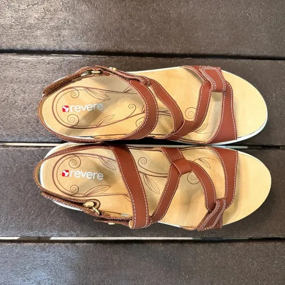 NIB Revere Emerald Platform Comfort Sandals in Cognac - 8