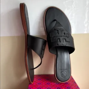 NIB Tory Burch Weston Full Logo Thong Sandals, Black Leather size 11