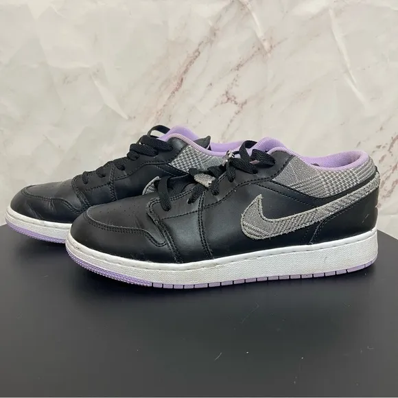 Nike Jordan Air Jordan 1 Low &quot;Houndstooth&quot; Sneakers