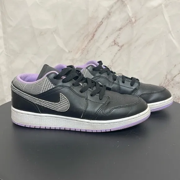 Nike Jordan Air Jordan 1 Low &quot;Houndstooth&quot; Sneakers