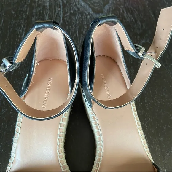 Nordstrom Carmen Black Leather Slip On Buckle Ankle Strap Wedge‎ Sandals 9.5