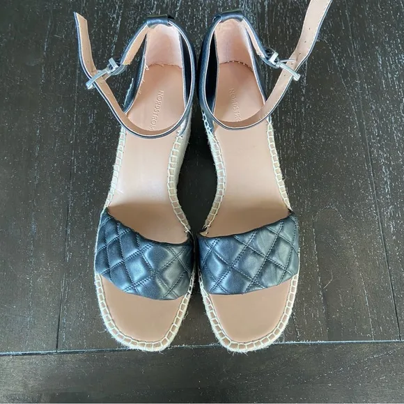 Nordstrom Carmen Black Leather Slip On Buckle Ankle Strap Wedge‎ Sandals 9.5