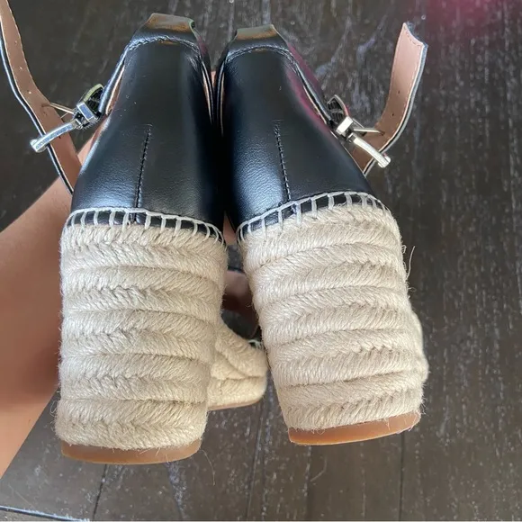 Nordstrom Carmen Black Leather Slip On Buckle Ankle Strap Wedge‎ Sandals 9.5