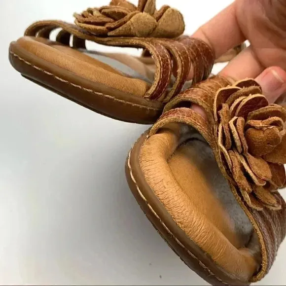 Nurture sandals size 6 brown leather floral comfort walking coastalgranny