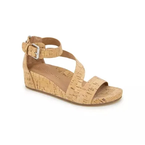 NWB Gentle Souls Women's Gwen Zipper Sandals size 10M slingback natural