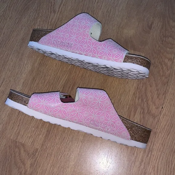 NWOB Birkenstock Arizona Big Buckle Sandals
